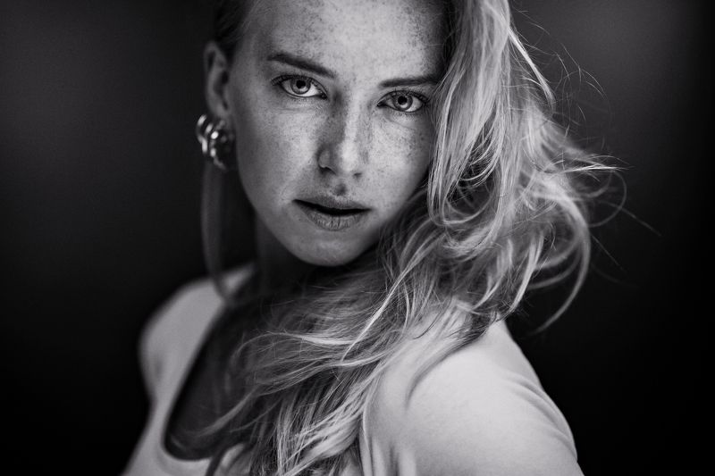 beauty, female, woman, eyes, black, white, studio, portrait, canon, godox, hair, nose, lips F e m k e фото превью