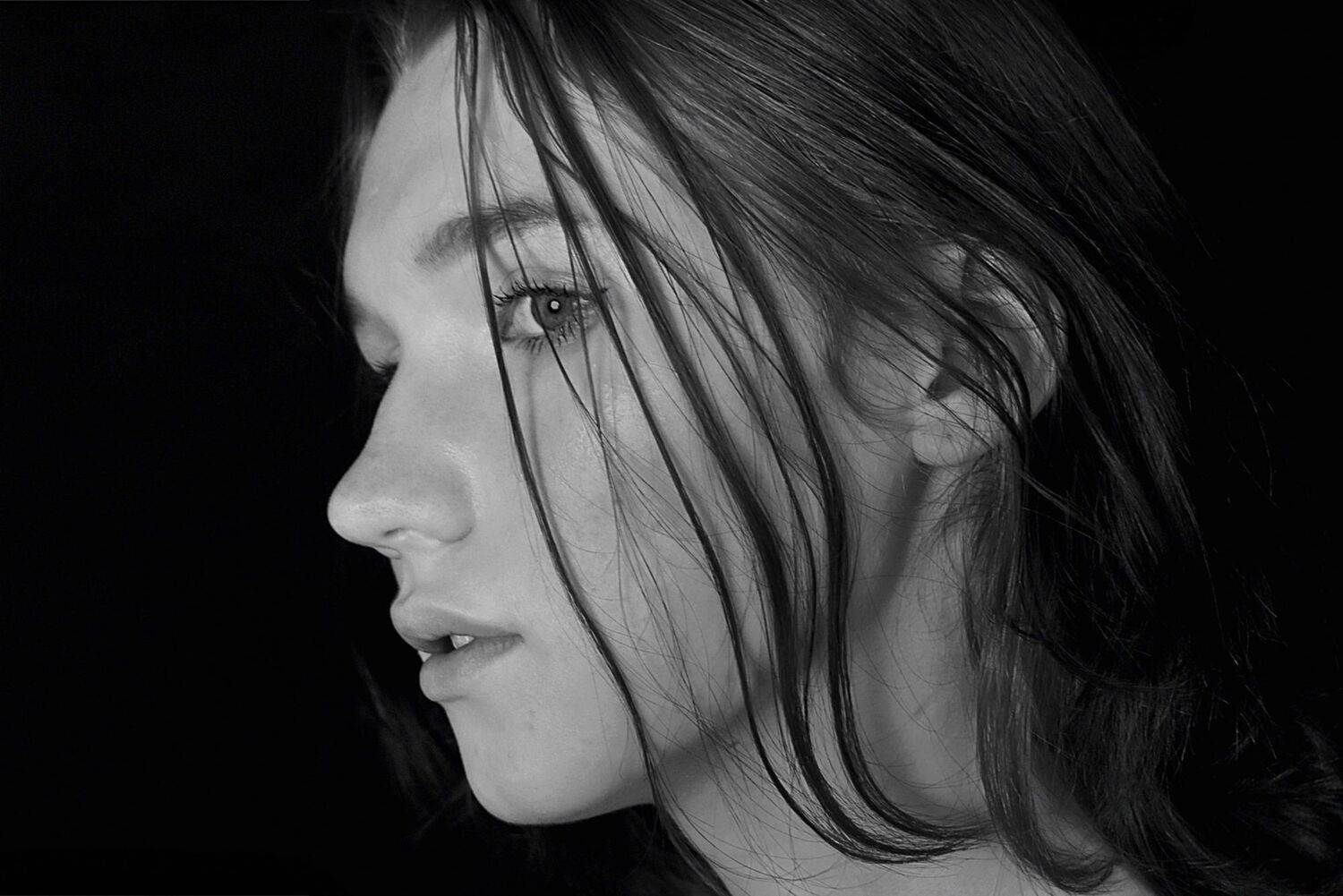 девушка, портрет, глаза, взгляд, волосы, чб, апатиты, Николай Смоляк