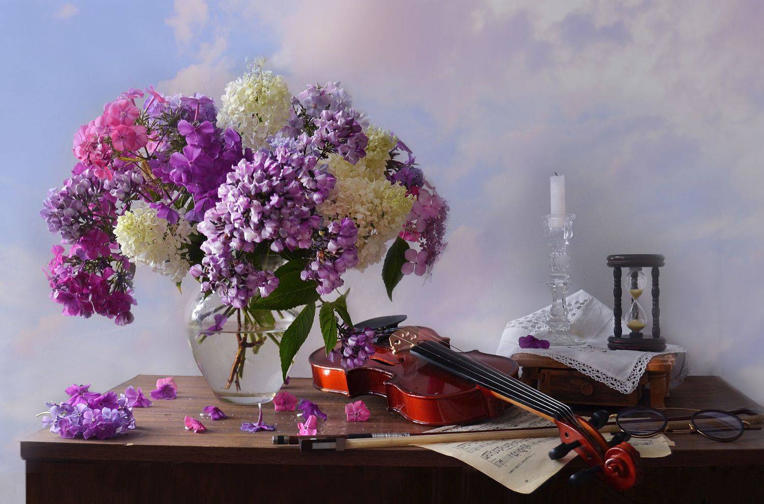 still life,цветы, фото натюрморт, флоксы, натюрморт, настроение,август,скрипка, ноты,свеча, песочные часы, Колова Валентина