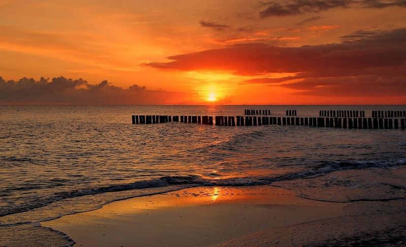 Dawn over the Baltic Sea фото превью