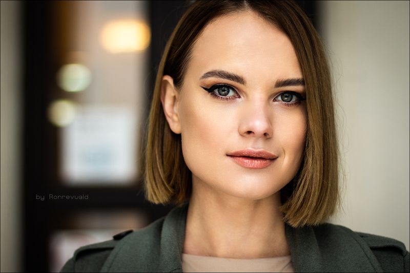 girl,woman,eyes,beauty,portrait,fashion,light,девушка,портрет,свет, глаза Kristina фото превью