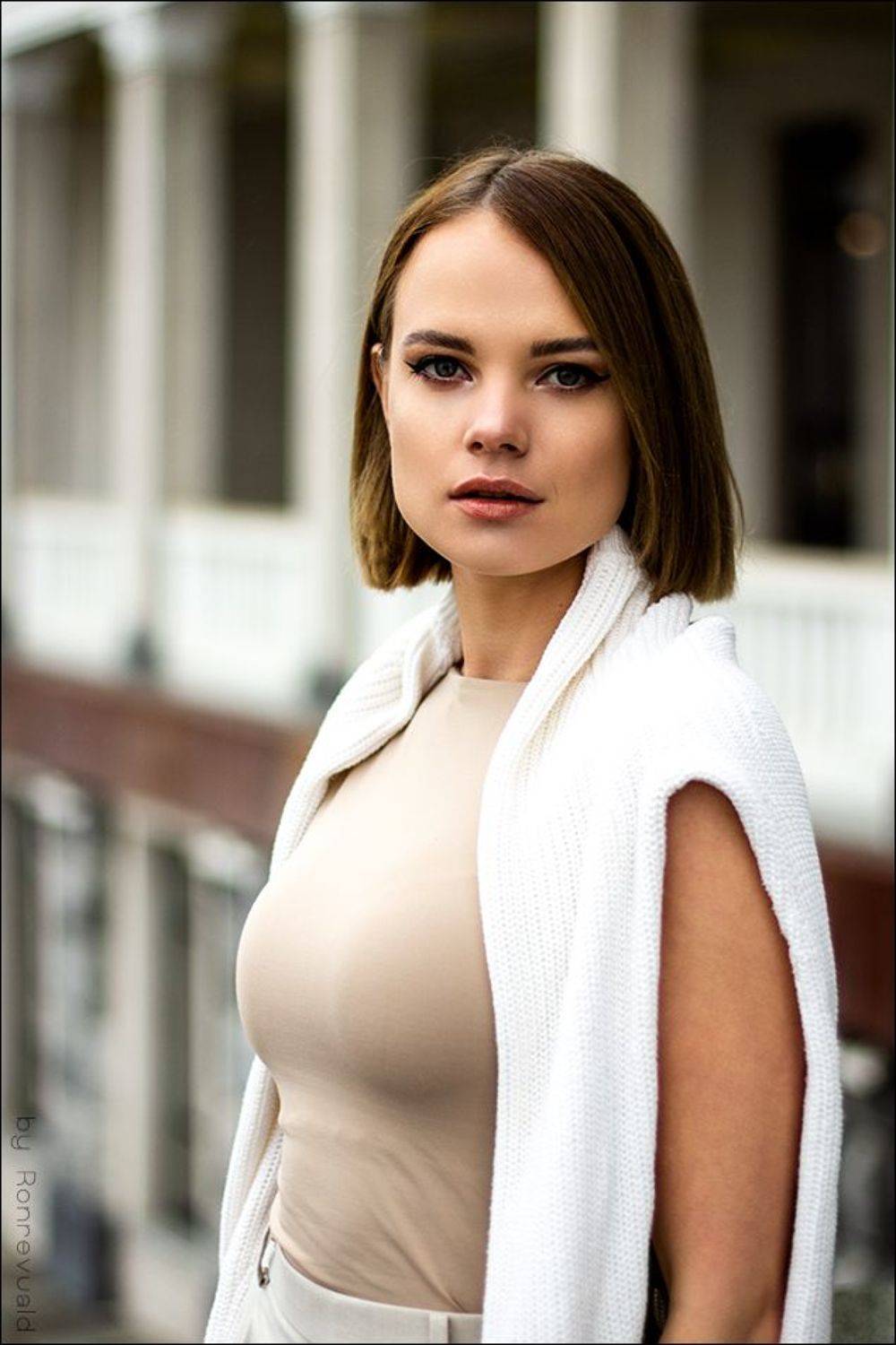 girl,woman,eyes,beauty,portrait,fashion,light,девушка,портрет,москва,свет, глаза, Ronrevuald