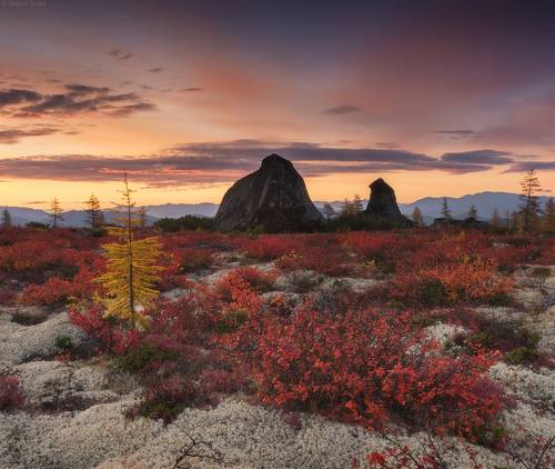 Рассвет на красном плато