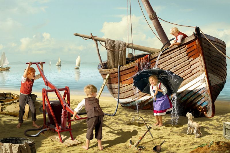 The old fire pump in action фото превью