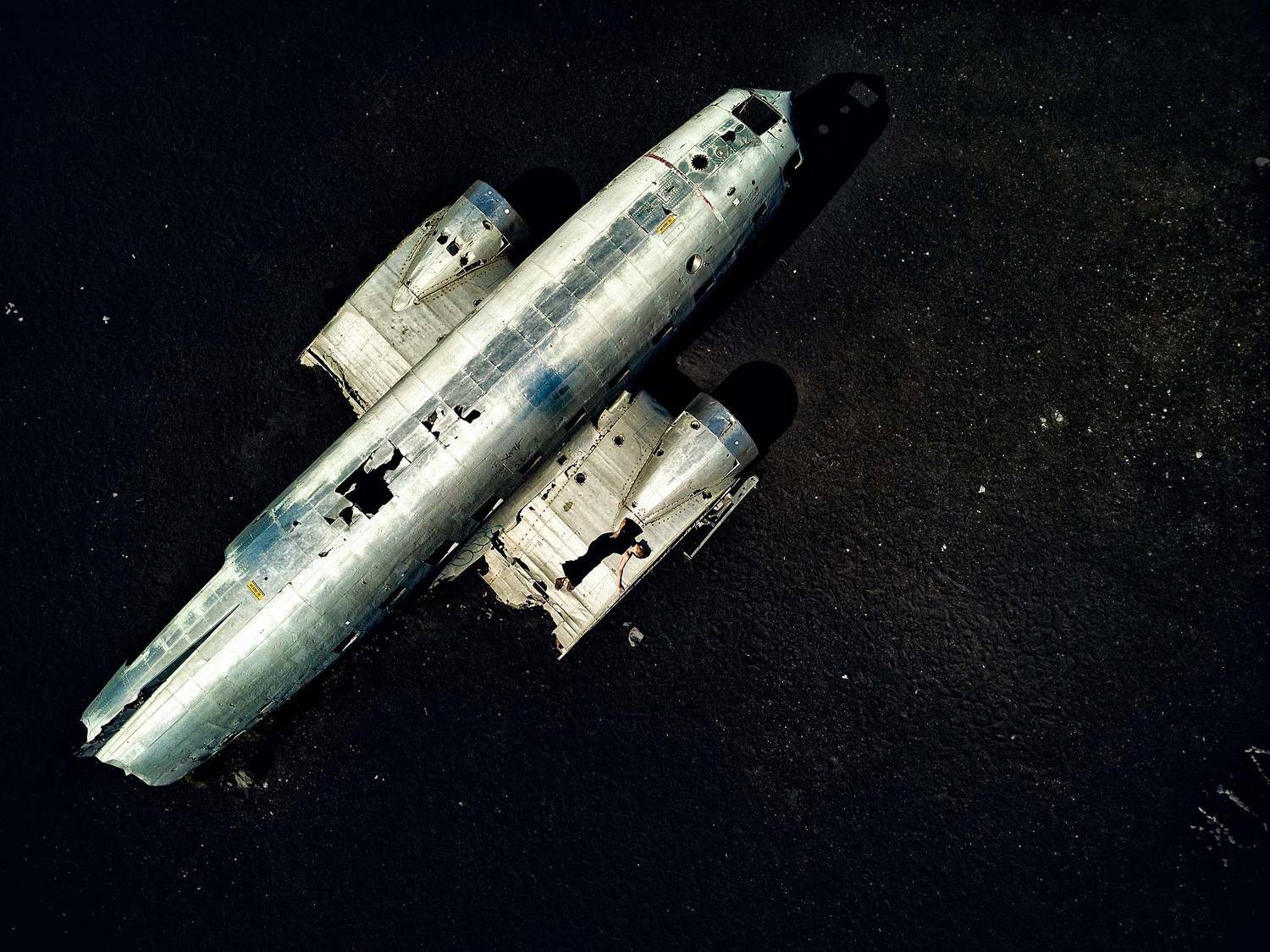 woman, portrait, conceptual, outdoors, planewreck, iceland, Руслан Болгов (Axe)