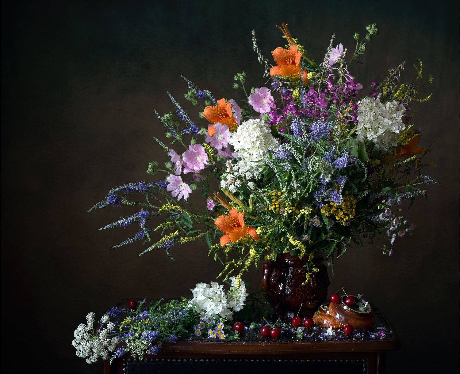 фотонатюрморт, натюрморт, миламиронова, лето, цветы, букет, ягоды, вишня, разнотравье, Мила Миронова