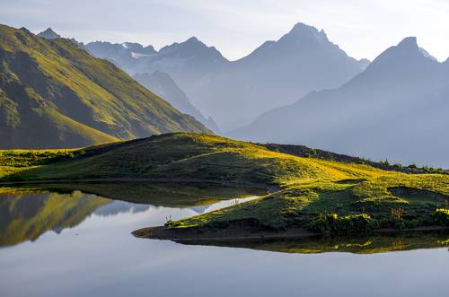 Рассвет над Большим Кавказским хребтом