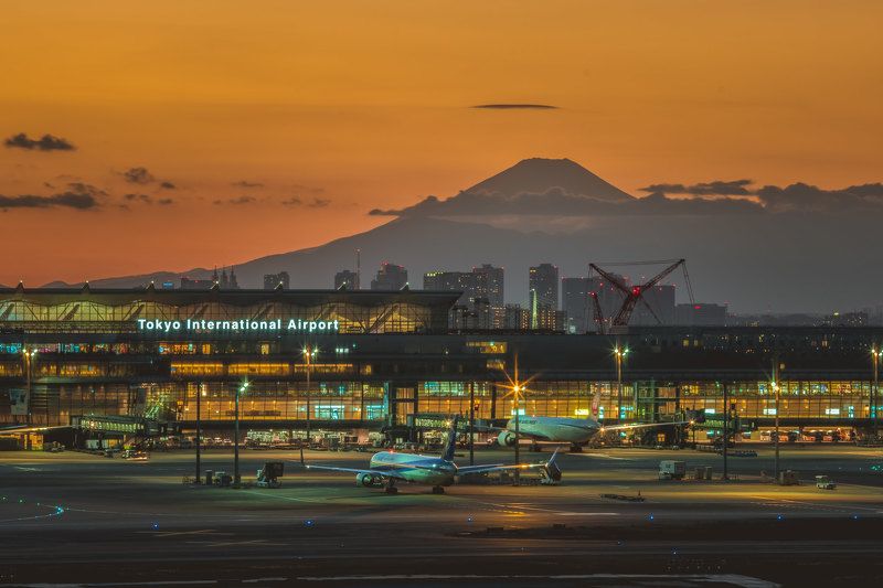 Mt. Fuji view from Haneda Airport фото превью