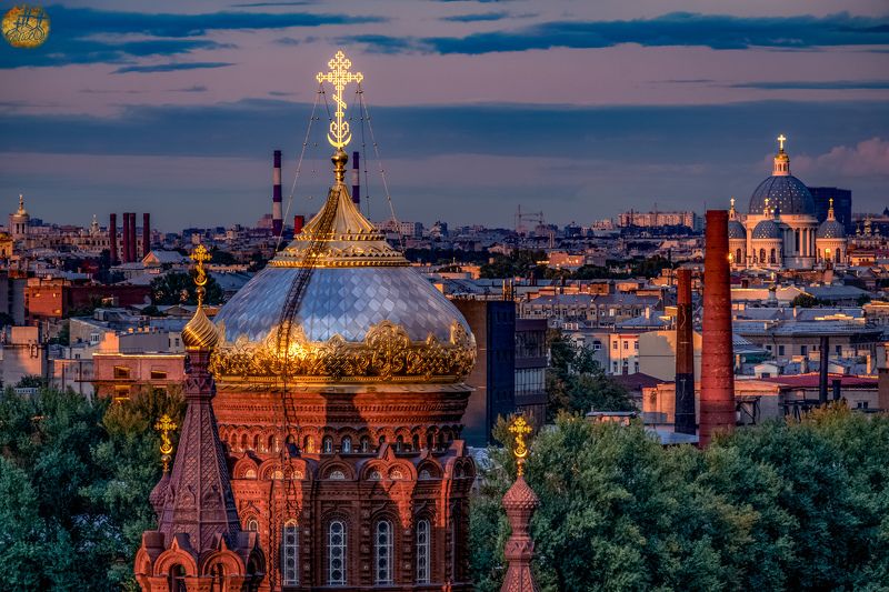 Над городом. Купол церкви на Гутуевском острове. Санкт-Петербург фото превью