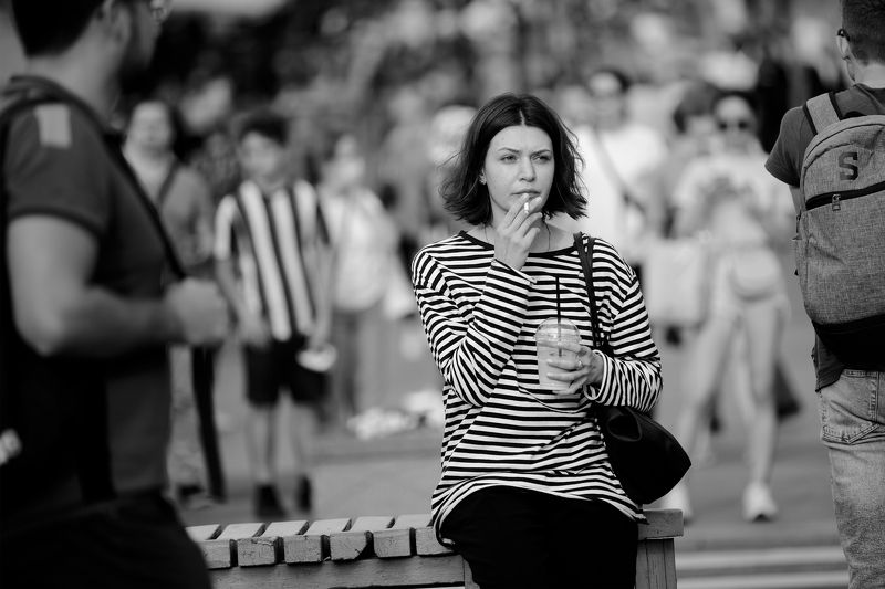 moments, mood, msk, moscow, monochrome, moscowblackandwhite, life, film, female, woman, bw, blackwhite, black and white, blackandwhitephoto, bnw, documentary, russia, reportage, human, street, StreetPhotography, streetphoto, street life, street moscow, st  фото превью