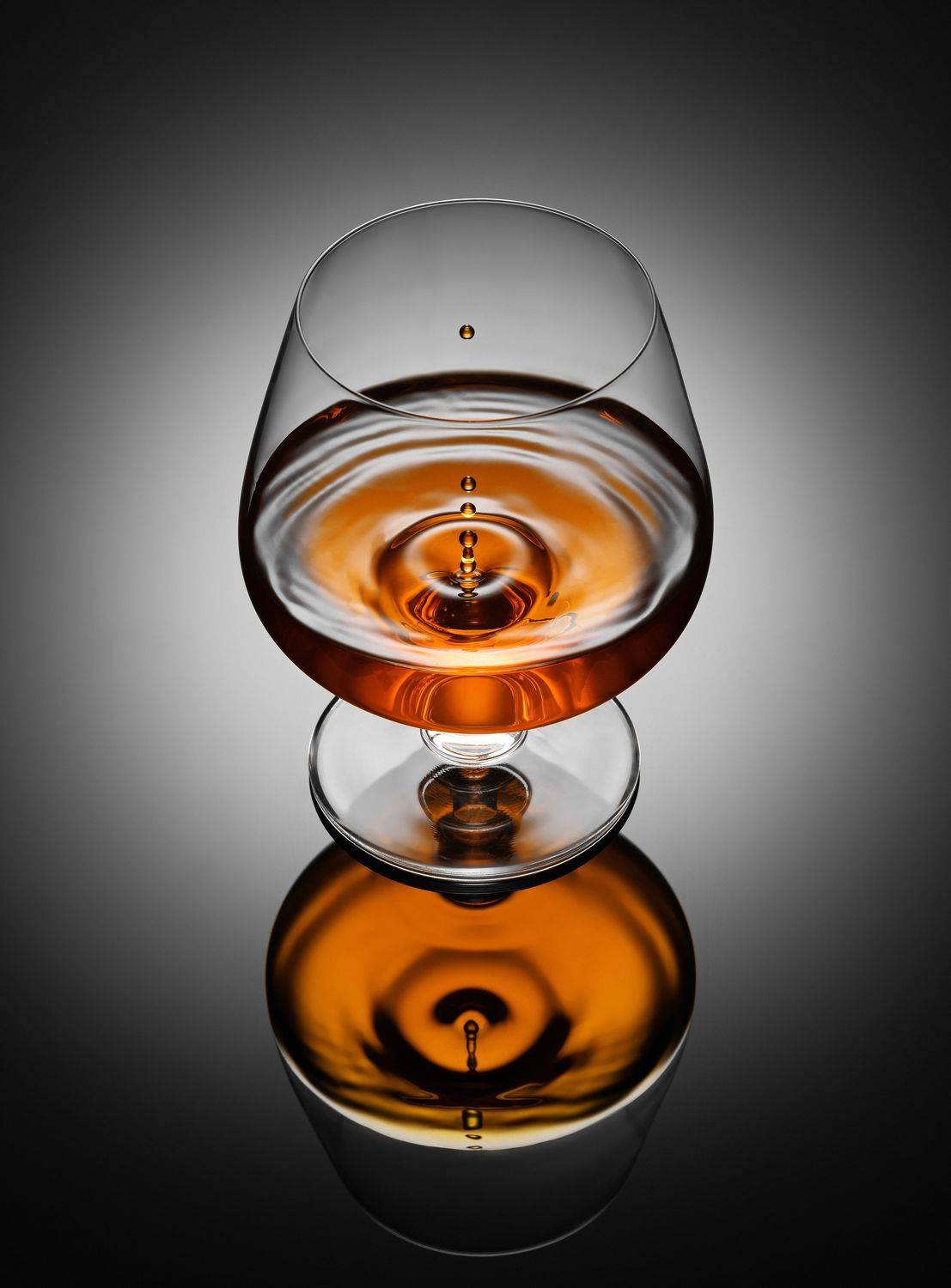 про каплю, Антон Серкин