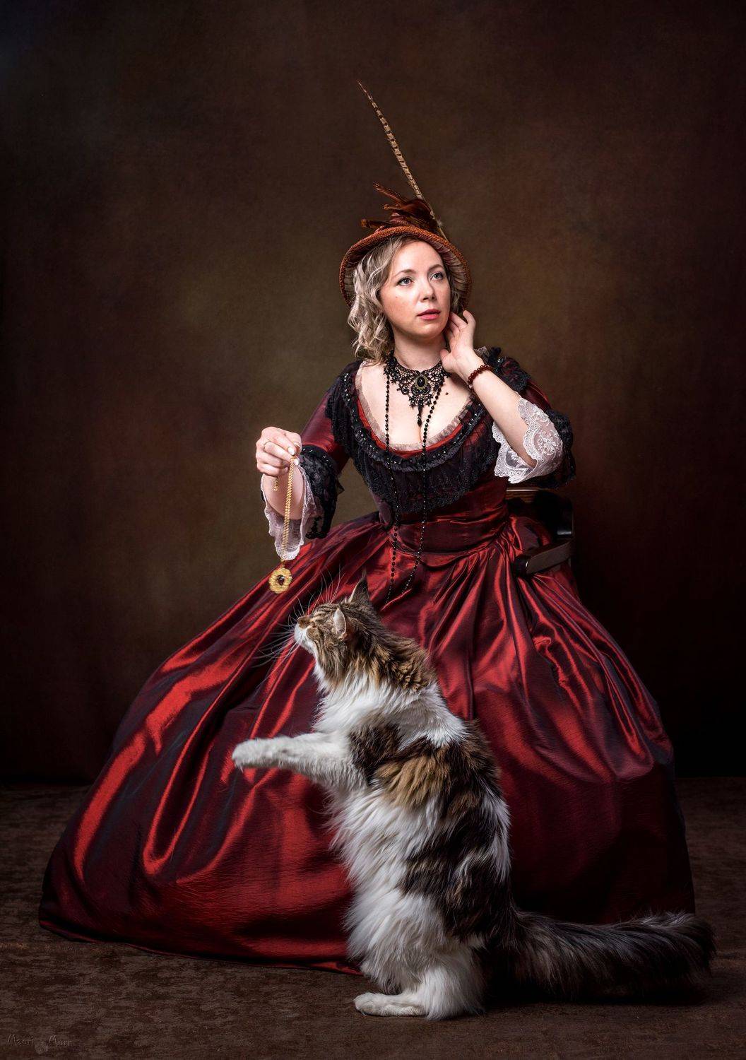 Женский портрет, FINE ART PORTRAIT, фотокартина, большой кот, кот мейнкун, Мурр Маори