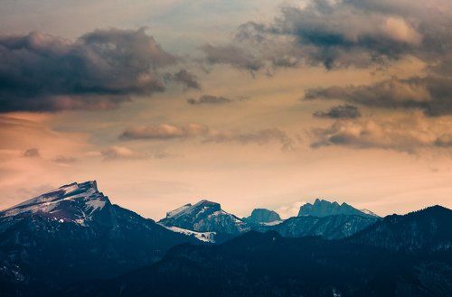 К вечеру хмурилось