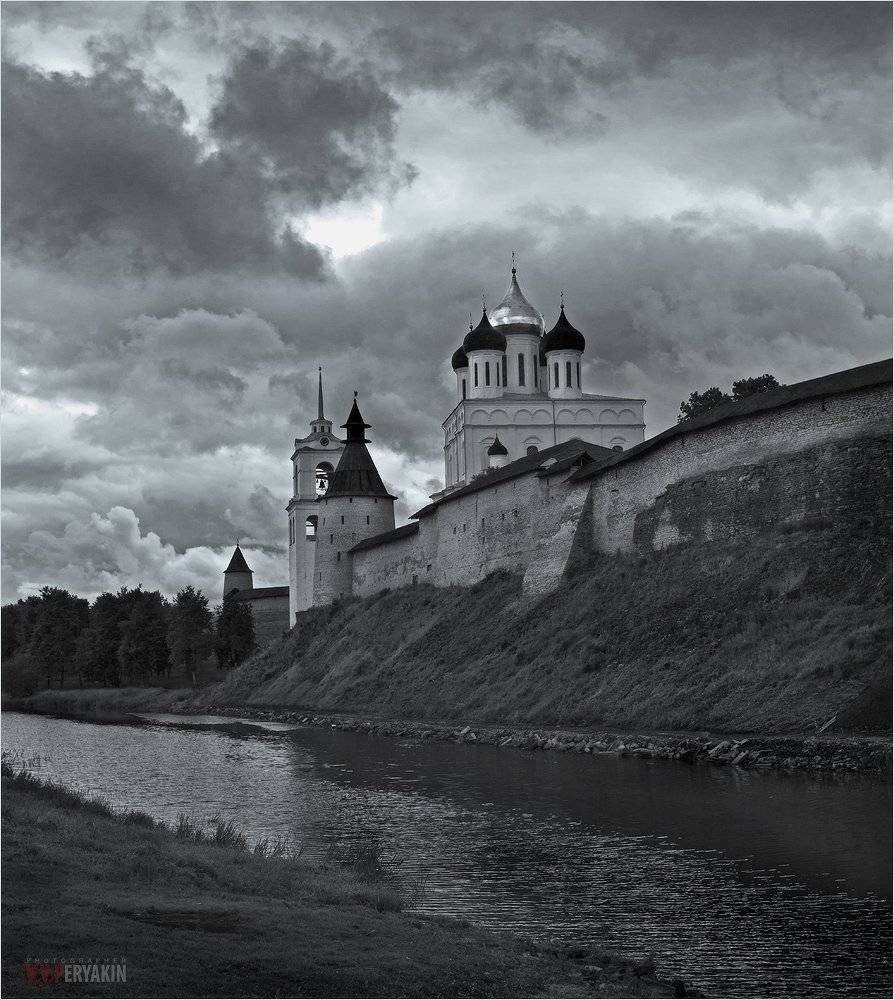 , Виктор Перякин