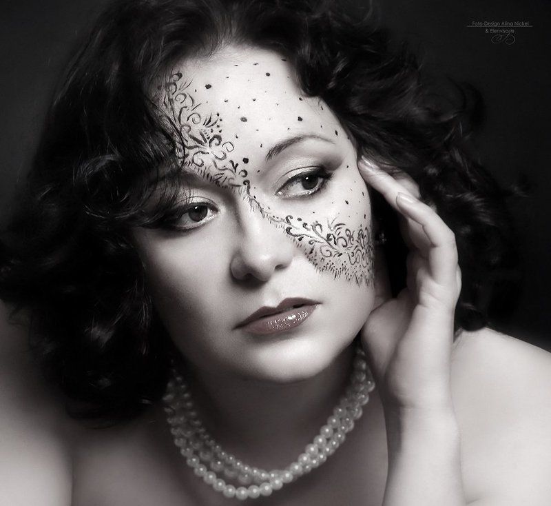 Автопортрет фото превью