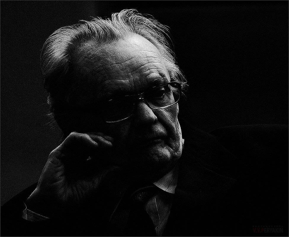 , Виктор Перякин