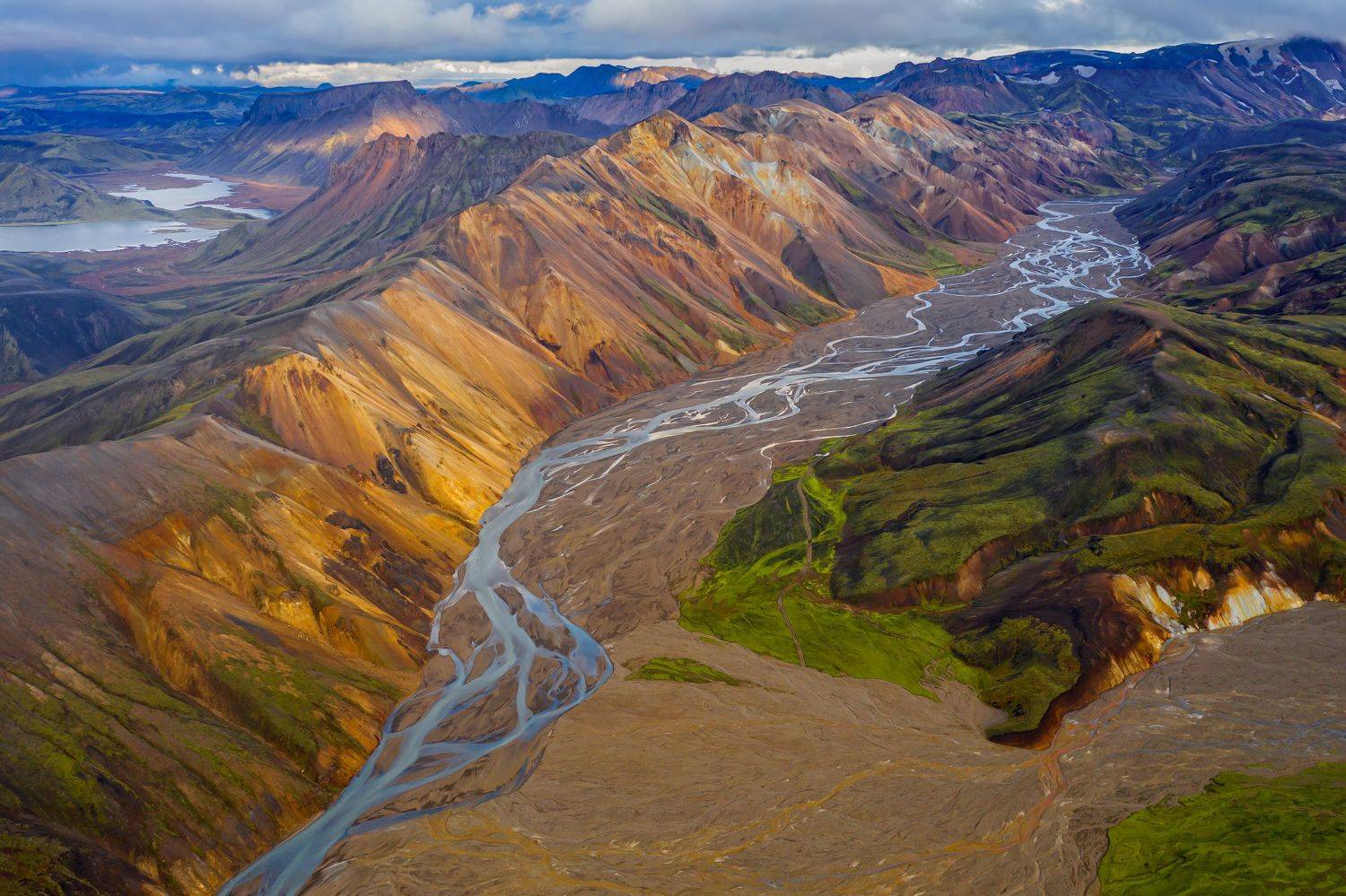горы, исландия, осень, аэрофотография, сентябрь, ландманналаугар, цветные горы, долина, национальный парк, Сергей Вовк