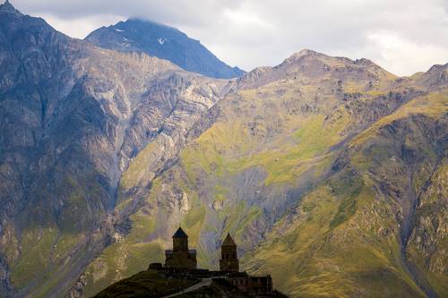 У подножия Казбека