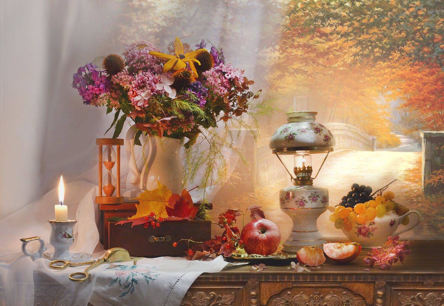 still life, натюрморт, цветы, фото натюрморт, калина, осень, октябрь,виноград ,лампа, настроение, подсвечник,  свеча, свеча, кленовые листья, Колова Валентина