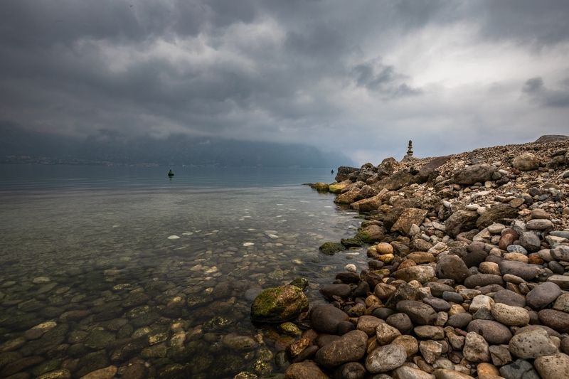 water, lake, landscape, clouds, italy, stone. storm, blue On the lake фото превью