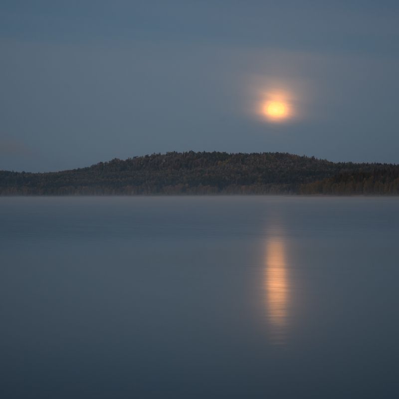 Закат луны. фото превью