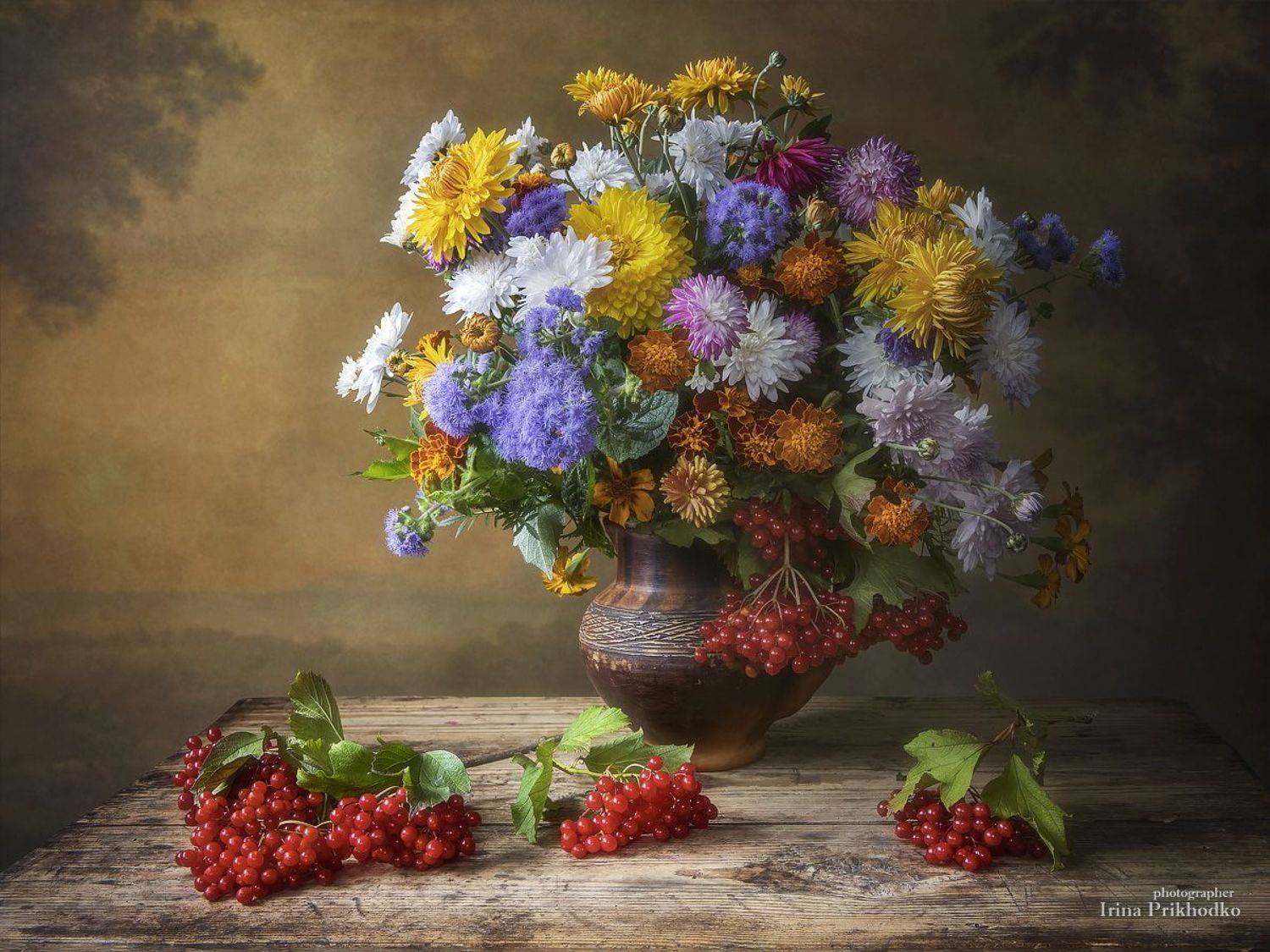 натюрморт, букеты. цветы, садовые, осень, калина, винтажный, Ирина Приходько