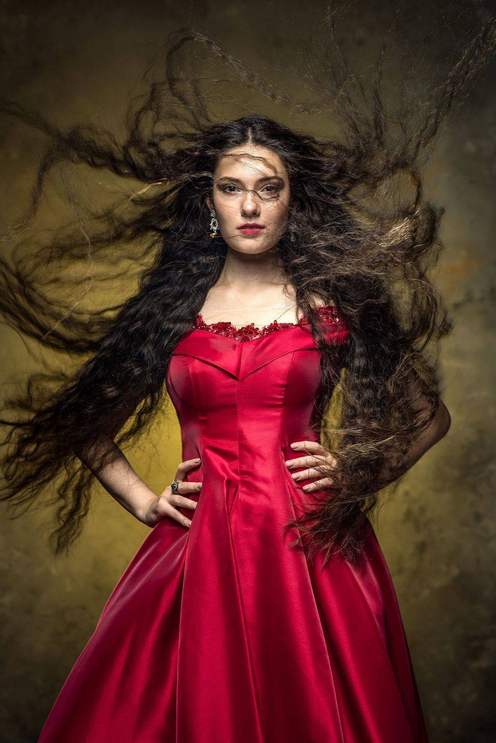 девушка, буря, длинные волосы, девушка в красном,FINE ART PORTRAIT, Мурр Маори