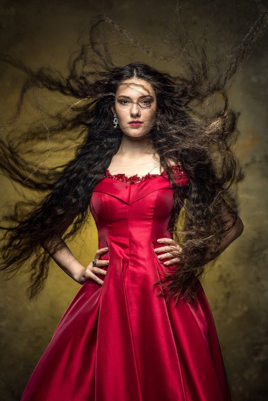девушка, буря, длинные волосы, девушка в красном,FINE ART PORTRAIT Жара фото превью