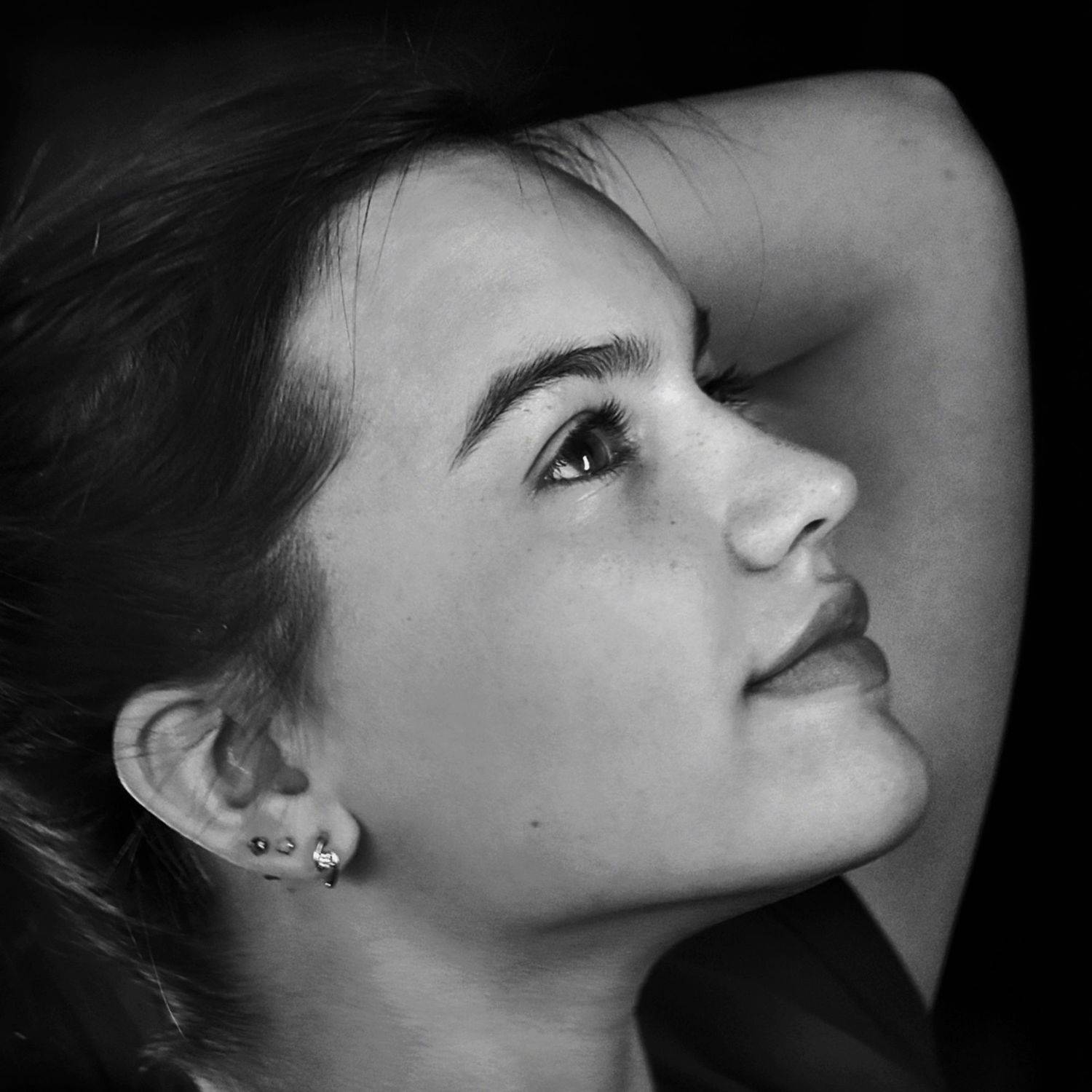 девушка, портрет, глаза, взгляд, волосы, апатиты, Николай Смоляк