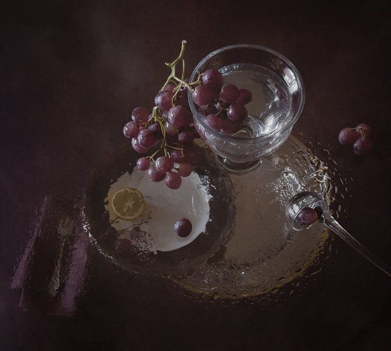 Красный виноград фото превью