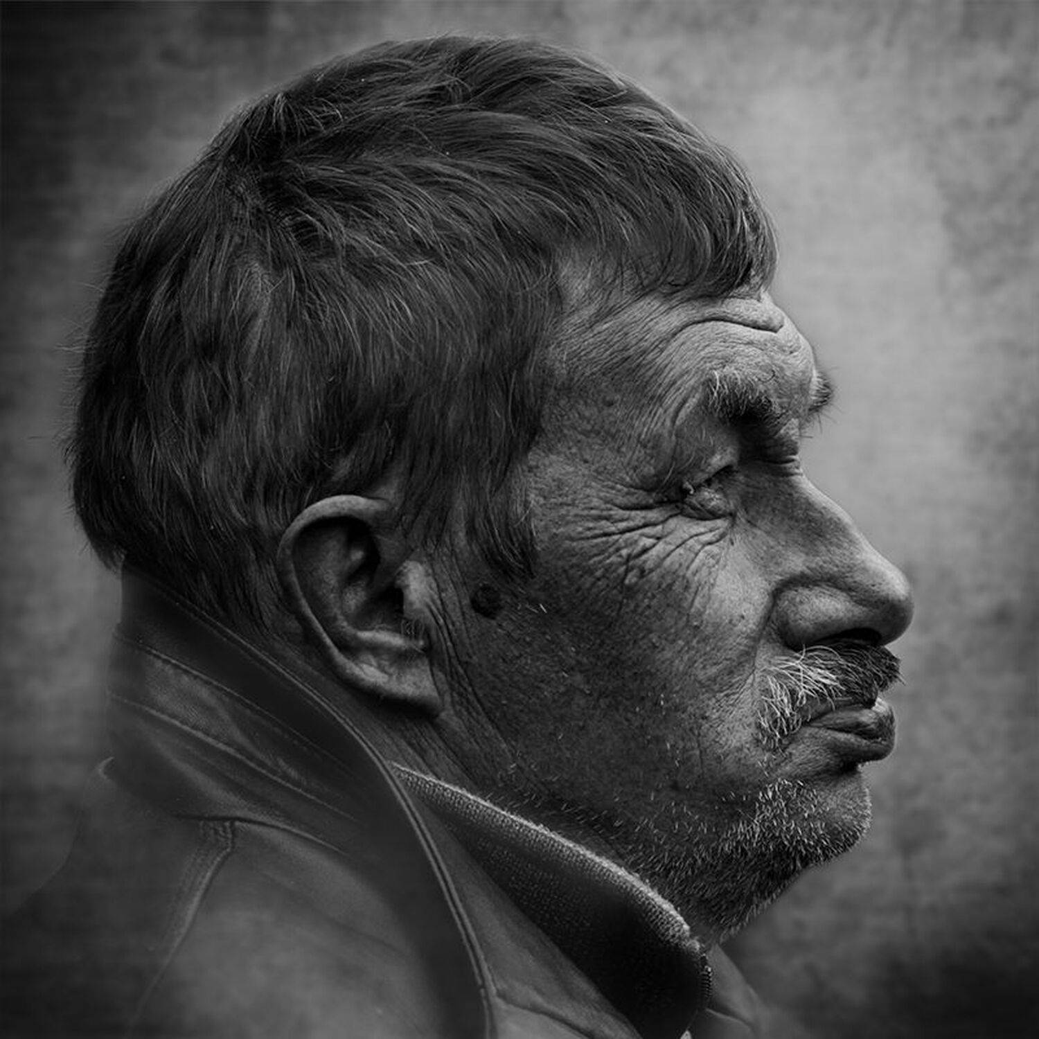 портрет, квадрат, калинин юрий ,ч/б фото, уличная фотография, юрец, люди, лица, город, санкт-петербург ,фотограф, лица протеста, street portrait, Юрий Калинин