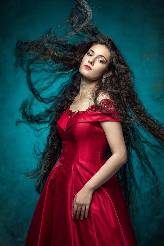 девушка, буря, длинные волосы, девушка в красном,FINE ART PORTRAIT Анастасия фото превью