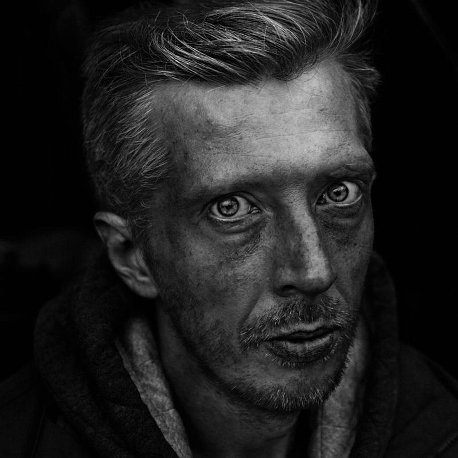 портрет, квадрат, калинин юрий ,ч/б фото, уличная фотография, юрец, люди, лица, город, санкт-петербург ,фотограф, лица протеста, street portrait, Юрий Калинин