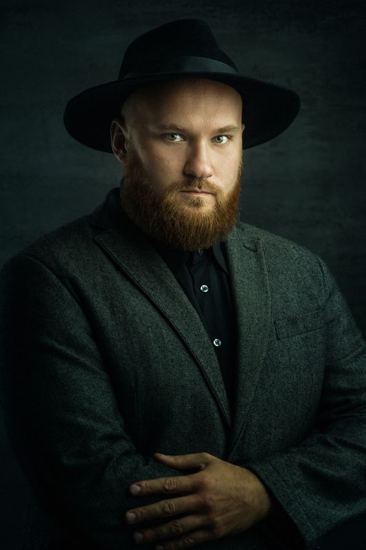 Мужской портрет, портрет, студийный портрет,  фото превью