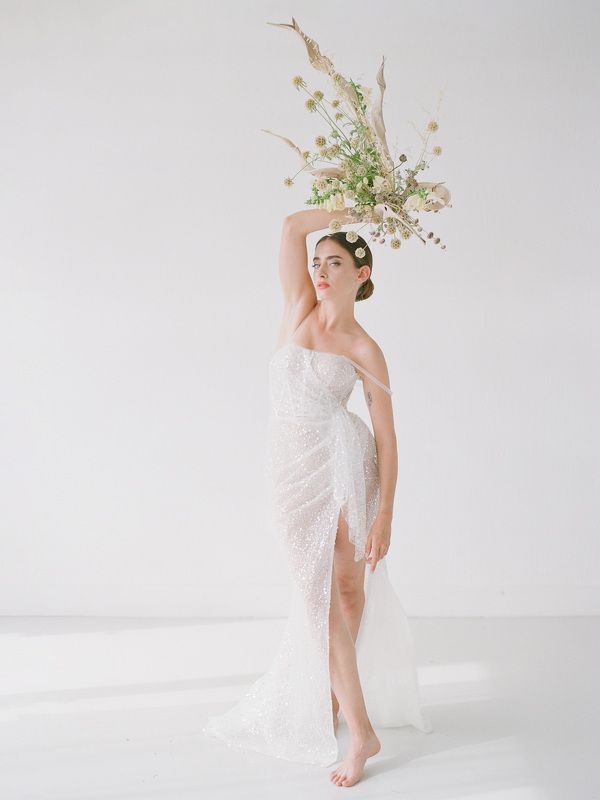 Modern Minimal Bridal Portrait on film фото превью