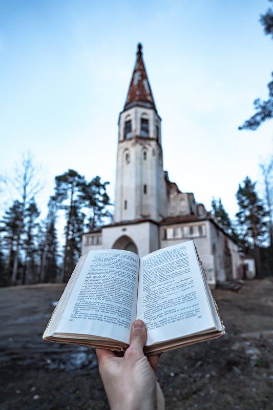 landscape; travel; blue; outdoor; karelia; white; russia; winter; day; season; aerial survey; temple; deserted; wooden; snow; ascension; town; aerial photography; kirha; building; europe; cathedral; tourism; church; city; tree; old; cityscape; view; cloud abandoned Church in the Karelian forest фото превью