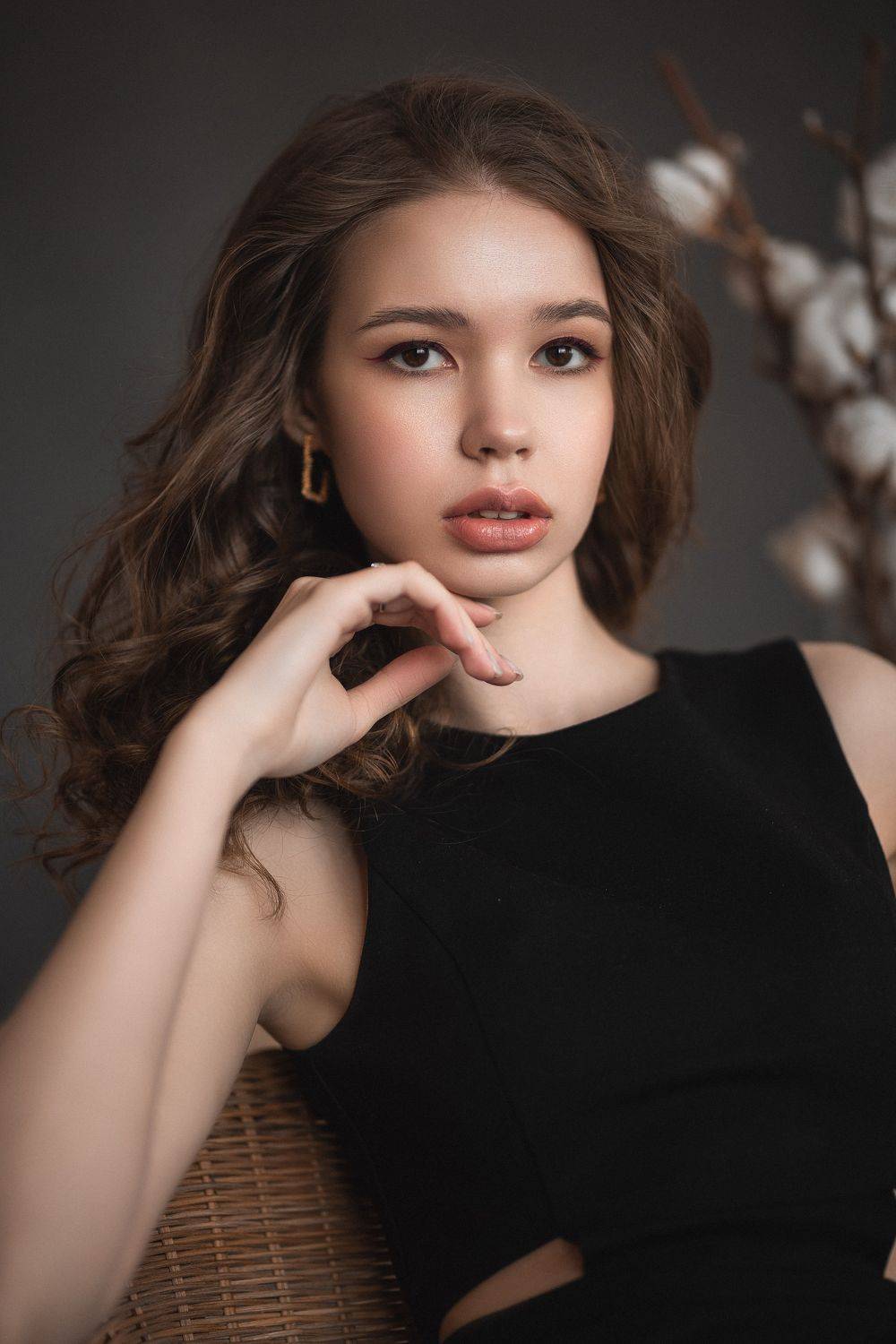 девушка, модель, портрет, фотосессия, студия, макияж, гламур, girl, model, modeling, young, portrait, make-up, творческий портрет, женский портрет, woman, young woman, glamour, постановка, постановочная фотография, fashion, Владимир Васильев