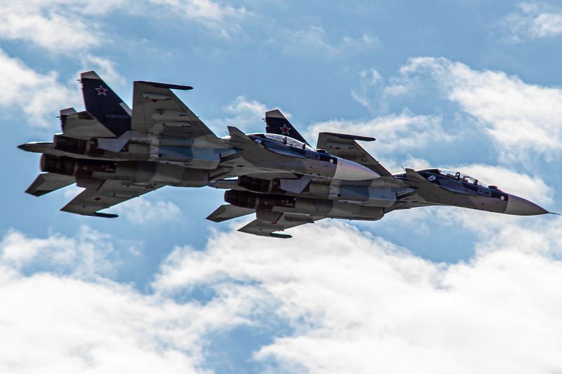 самолет, облака, истребитель, СУ, МИГ, скорость, истребители, вооружение, россия, ВВС, самолеты, гром  фото превью