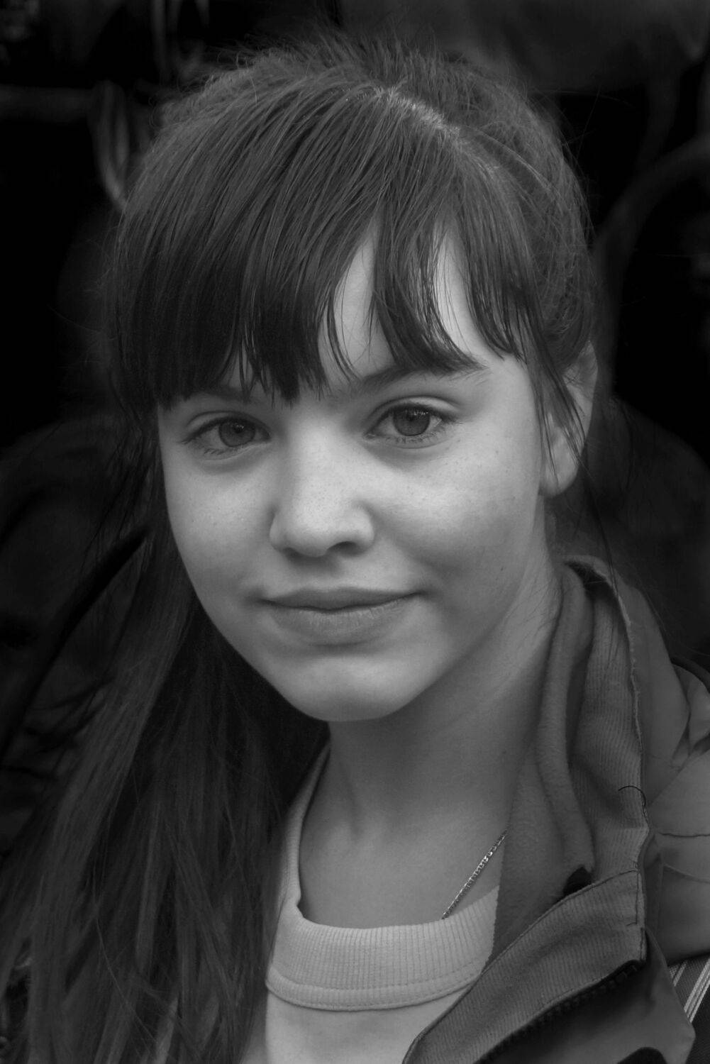 девушка, портрет, глаза, взгляд, волосы, апатиты, Николай Смоляк