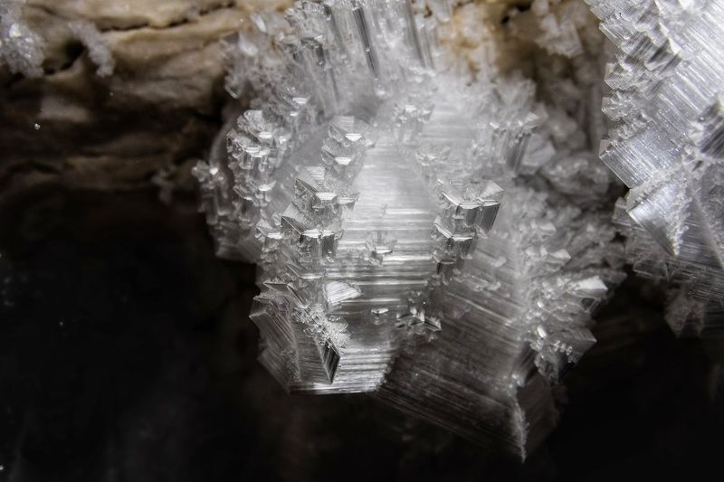 cave crystal ice rose macro speleo Ice cave crystal фото превью