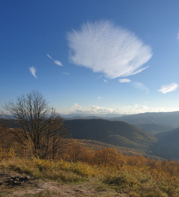 горы, осень, небо, облака, пейзаж Золотая осень в горах фото превью