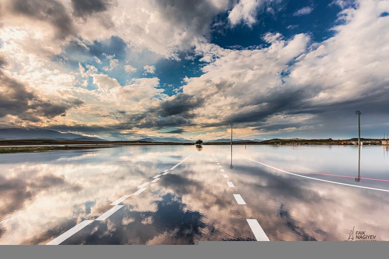 Взлетная полоса после дождя фото превью