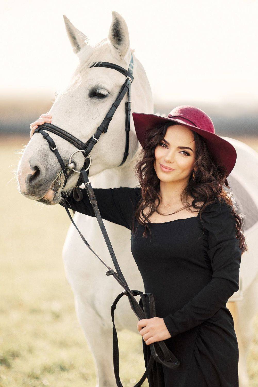 , Лана Никонова