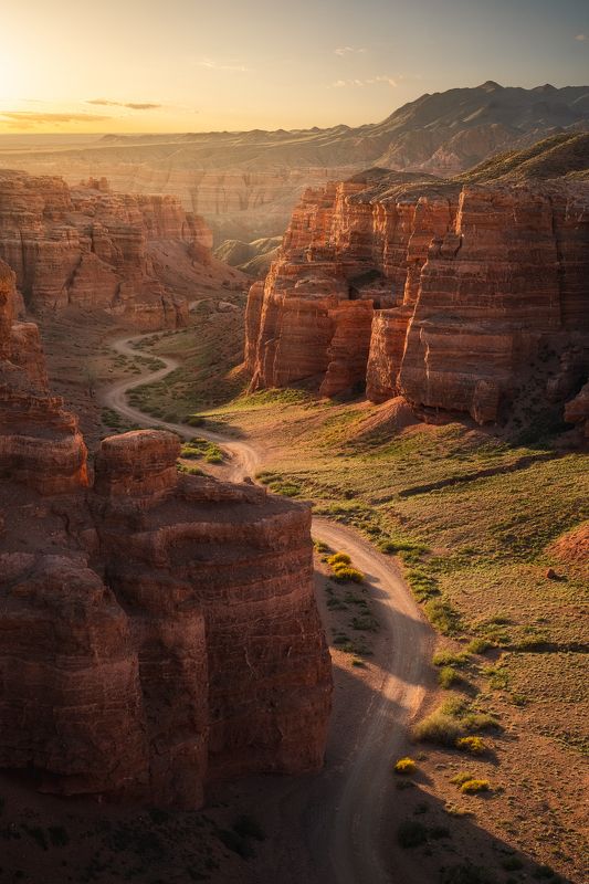 чарынский каньон, чарын, каньон, казахстан, весна, рассвет Долина Замков фото превью