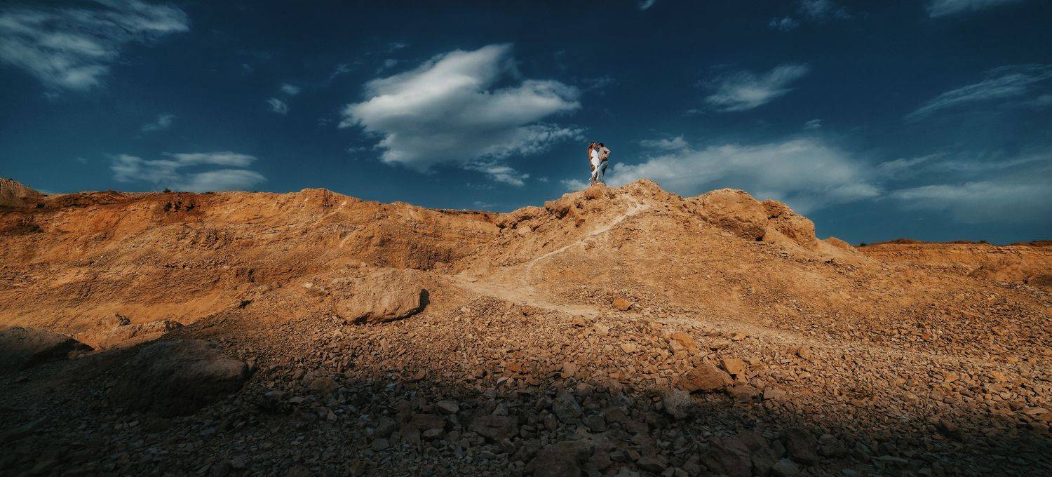 пейзаж, карьер, облака, дорога, двое, Вадим Миронов