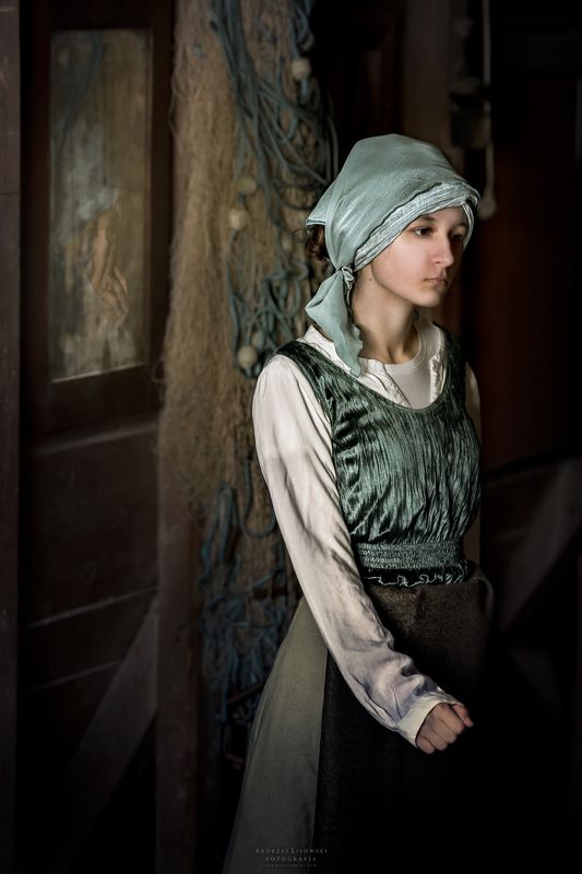 away фото превью