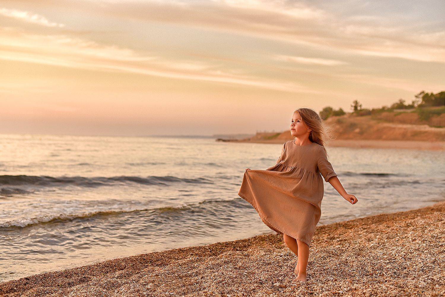 дети, у моря, закат, лето, летние прогулки, морской закат, наслаждение, Светлана Леонова