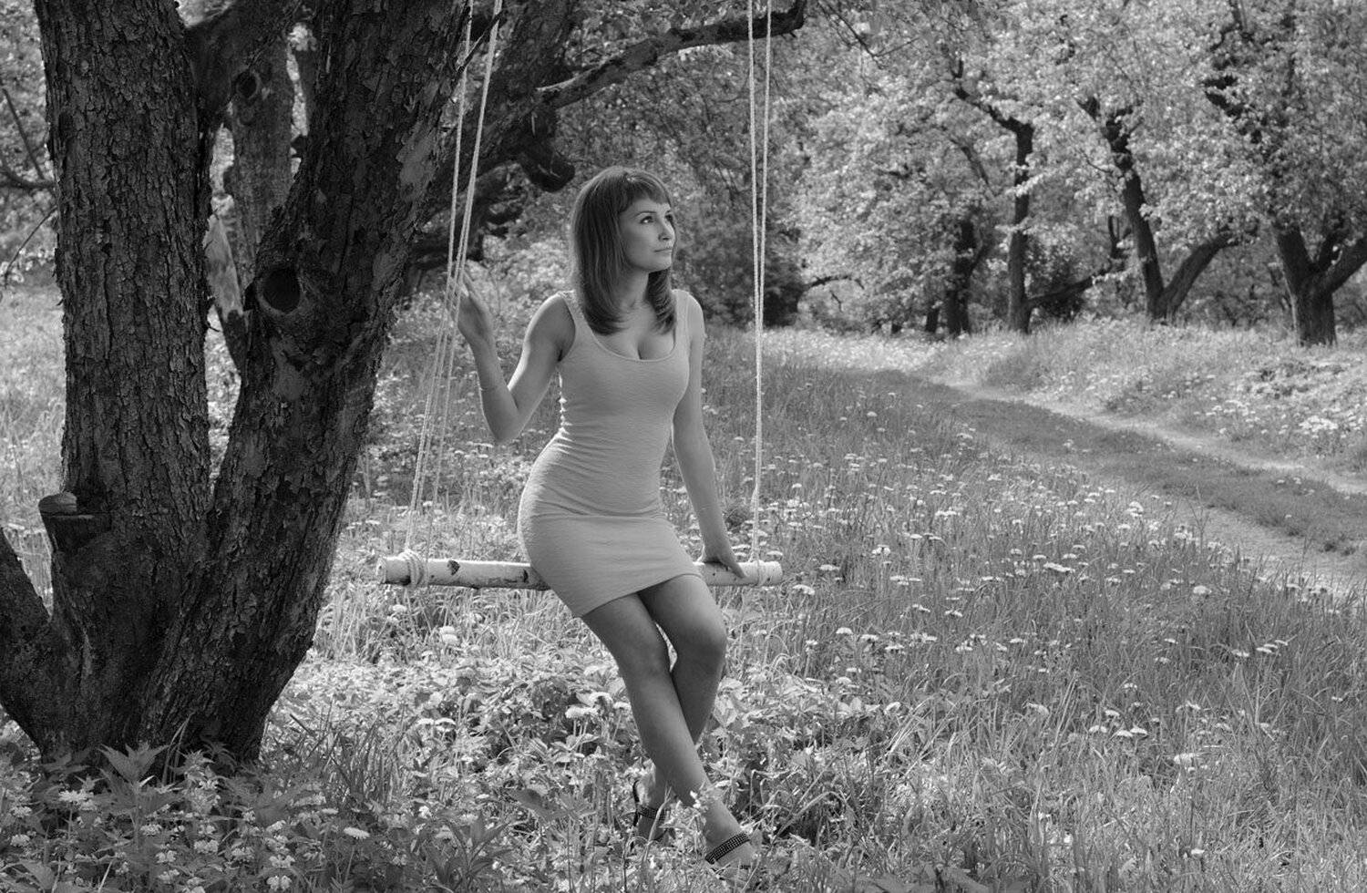 девушка, качели, весна, Михаил Агеев