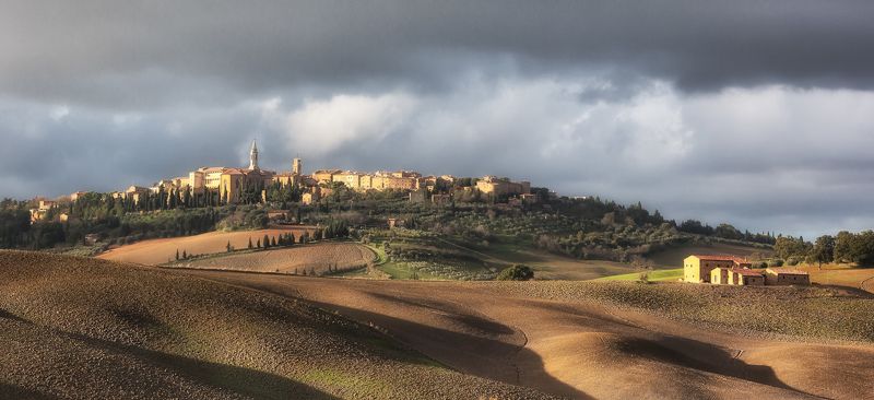 как бартоломео пикколомини деревеньку корсиньяно построил... фото превью