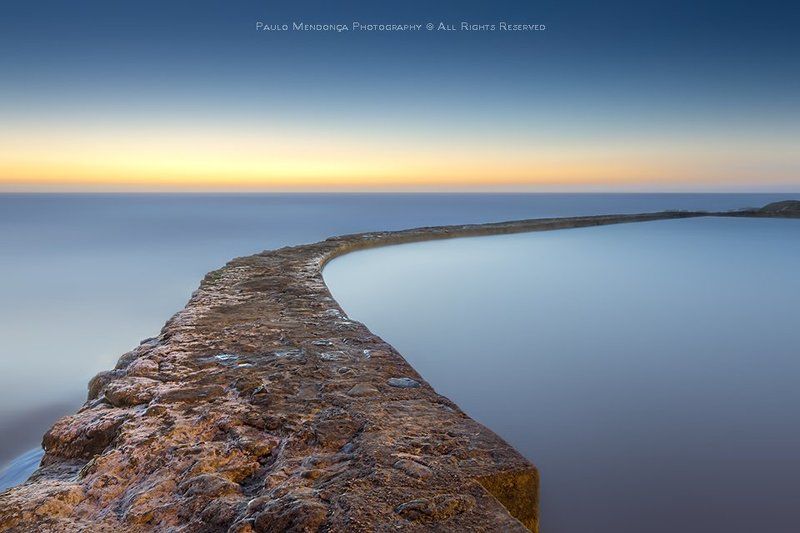 Between the pool and the sea фото превью
